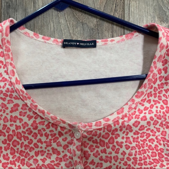brandy melville zelly top! - Picture 2 of 2